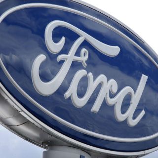 Ford reducirá su producción en EU y México