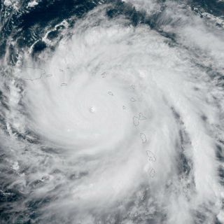 República Dominicana declara alerta máxima por huracán ‘María’