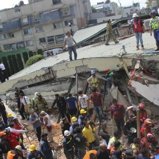 A punto de rescatar con vida a niña en escuela Enrique Rébsamen