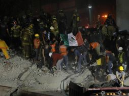 La compañía activó su programa de Respuesta a Desastre en la Ciudad de México, en áreas seguras, sin daños graves. EFE / J. Méndez