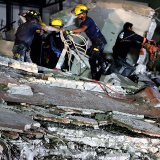 Suman 98 muertos en CDMX por sismo de 7.1