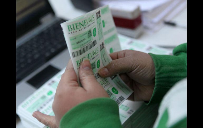 Un total de 257 mil 851 estudiantes y 51 mil 414 adultos mayores se han visto beneficiados. EL INFORMADOR / ARCHIVO