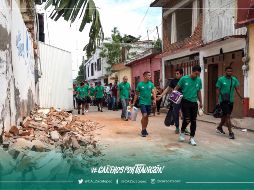 Jugadores de Zacatepec aportan víveres.