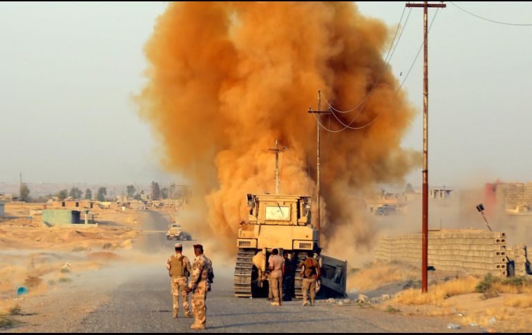 La coalición inicia ataques en Siria el 23 de septiembre de 2014, poco después de la declaración de un ’’califato’’.