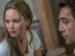 Jennifer Lawrence y Javier Bardem protagonizan la película. ESPECIAL / Paramount Pictures