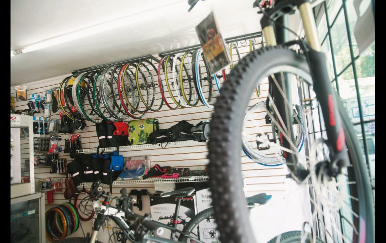 Más pedaleos. La construcción de ciclovías en la metrópoli provocó que se incrementara la venta de bicicletas.