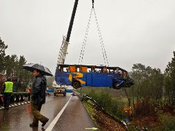 El vehículo volcó en la vía Panamericana, en el sector de González Suárez, ubicado en el cantón Otavalo.
