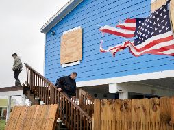 Con todo ''María'' es un ''gran huracán'',  y sus vientos se extienden desde su centro hasta 100 kilómetros por hora.