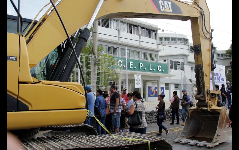 Reconstrucción en la Escuela Lázaro Cárdenas, en Izúcar de Matamoros. Los alumnos afectados serán reubicados temporalmente para que no pierdan clases.