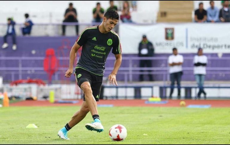 Jiménez conquistó con México la medalla de oro en los Juegos Olímpicos de Londres 2012 y disputó la Copa Confederaciones Rusia 2017. TWITTER / @Raul_Jimenez9