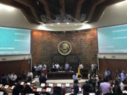 También tomaron protesta los los dos miembros de la Comisión de Selección del Sistema Anticorrupción que estaban pendientes de integrarse. Twitter / @LegislativoJal