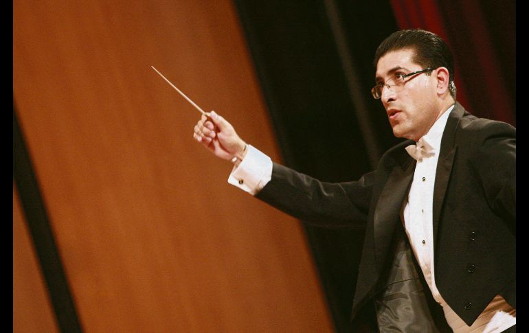 Talento. En la foto, Enrique Radillo, director del primer concierto para público infantil.