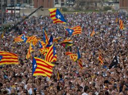 ETA criticó al Estado español por su actuación ante la convocatoria del ejercicio independentista en Cataluña.