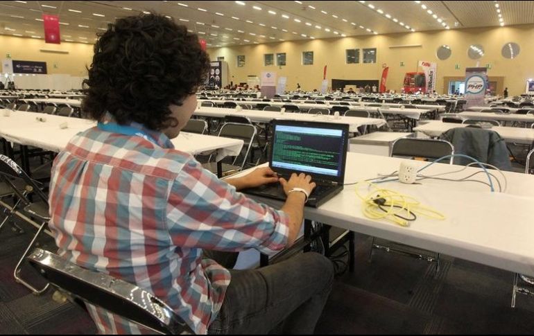 Según Jaltec, en Jalisco hay 980 mil jóvenes entre 18 y 24 años de edad, de los cuales sólo 300 mil cursan una licenciatura. EL INFORMADOR / ARCHIVO