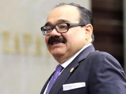 La iniciativa que presentó el PRI para quitar dinero público y plurinominales a partidos fue turnada a la Comisión por Carlos Ramírez. SUN / L. Godínez