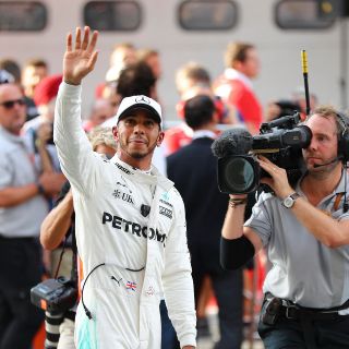 Hamilton obtiene la "pole" en el Gran Premio de Malasia