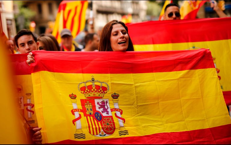 La de Madrid fue la más numerosa de una serie de concentraciones convocadas en diferentes ciudades con el mismo objetivo de proclamar la unidad del Estado. AFP / P. Barrena
