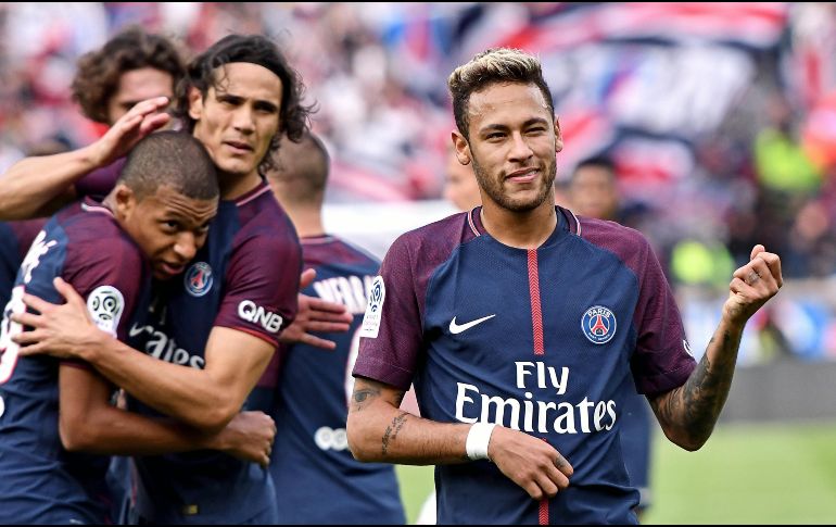 Los tres atacantes del PSG también marcaron a media semana en la victoria 3-0 sobre Bayern Munich. EFE/C. Petit
