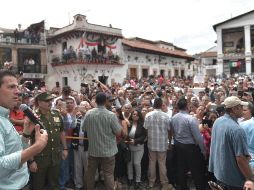 Peña Nieto estuvo de gira por Taxco, Guerrero, en donde visitó la Parroquia de Santa Prisca y San Sebastián. TWITTER/ @EPN