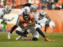 Revancha. Raiders y Broncos vienen de perder en la Semana 3. En el último enfrentamiento entre ambos equipos, los de Denver se llevaron el juego por marcador de 24-6. AFP