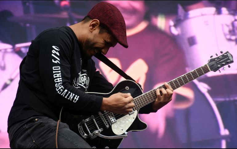 16 bandas convocaron a 25 mil personas en el Foro Pegaso, situado en Toluca. SUN / A. Romero