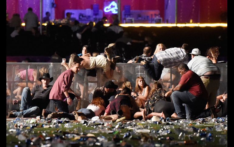 Paddock disparó desde el piso 32 de un hotel contra los asistentes a un festival de música country. AFP/D. Becker