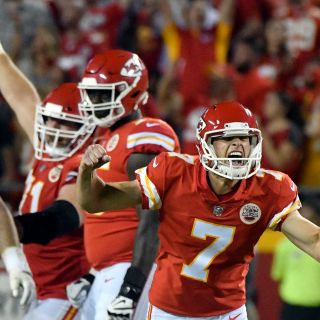 Jefes de Kansas se mantienen invictos en NFL