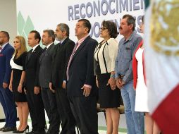 Ayón encabeza la ceremonia de reconocimiento a 44 profesores del Colegio de Bachilleres del Estado de Jalisco. TWITTER / @PacoAyon