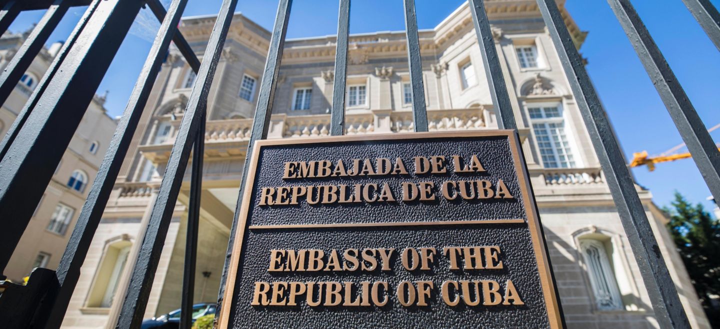 El canciller de Cuba, Bruno Rodríguez, negó que el gobierno de la isla hubiera participado en algún tipo de ataque contra los diplomáticos. EFE/ J. Lo Scalzo