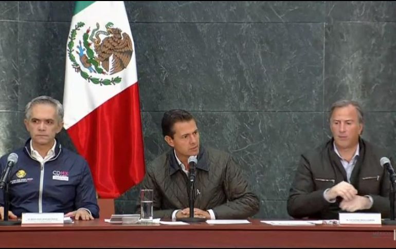 El Mandatario encabezó la reunión de medidas para reconstruir la Ciudad de México. TWITTER / @PresidenciaMX