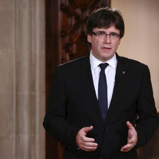 Presidente catalán acusa al Rey de ignorar a "millones de ciudadanos"