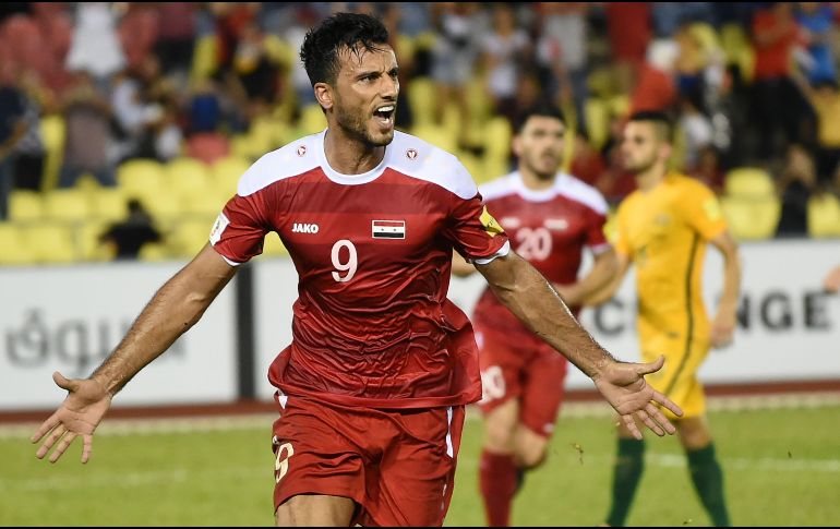 La anotación vía penal permite a los sirios mantener sus opciones de seguir avanzando hacia la Copa del Mundo. AFP / M. Rasfan