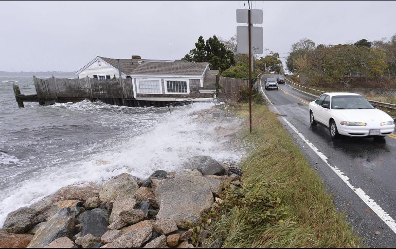 El Servicio Nacional del Clima deberá tener en las próximas horas una idea más clara de hacia dónde se dirigirá la tormenta. EFE / ARCHIVO