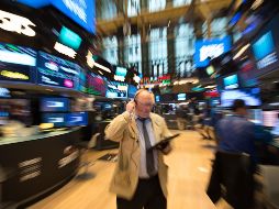 Datos de trabajo que mostraban la eliminación de más de 30 mil empleos tuvieron repercusiones en los resultados de la jornada de hoy. AFP / B. Smith