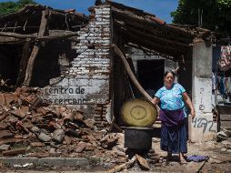 Peña Nieto entrega apoyos en Chiapas por sismo