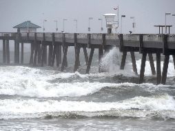 En porciones de la costa estadounidense del Golfo de México el nivel del mar permanece alto, pero empezará a descender. AP / N. Tomecek
