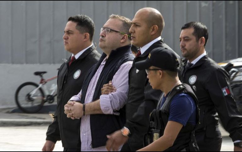 La bodega, presuntamente propiedad del ex mandatario Javier Duarte, fue asegurada en febrero pasado. AP / ARCHIVO