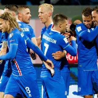 Islandia vuelve a hacer historia y Serbia regresa a un Mundial