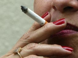 El alquitrán es una de las sustancias cancerígenas que contiene el cigarro. EL INFORMADOR / ARCHIVO
