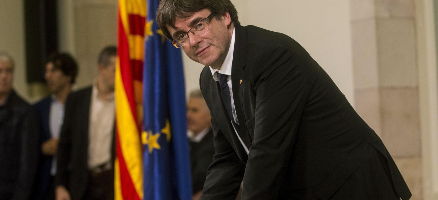 Puigdemont dijo que el abrumador triunfo del referendo del 1 de octubre le dio a su gobierno las bases para la independencia de Cataluña. EFE / Q. García