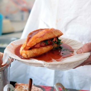 Cuatro platillos con sazón centenario