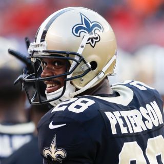 Adrian Peterson se pinta de rojo en Arizona