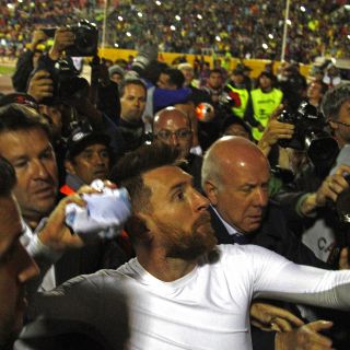 Messi deslumbra siempre: Macri