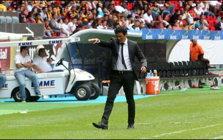 El ex jugador de Chivas espera que el Tri aproveche el tiempo para corregir errores antes de la Copa del Mundo; de lo contrario, ve difícil incluso superar la primera parte de la justa. EL INFORMADOR/ARCHIVO