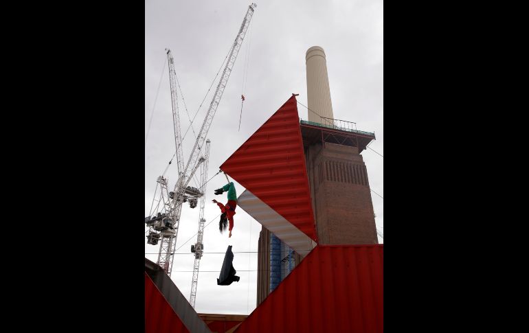 Satchie Noro presenta la pieza 