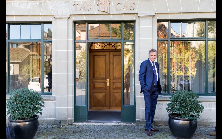 Jerome Valcke, ex secretario general de la FIFA, llega a la Tribunal Arbitral del Deporte para apelar su suspensión por 10 años de todo mandato relacionado con el futbol. AP/Keystone /C. Zingaro