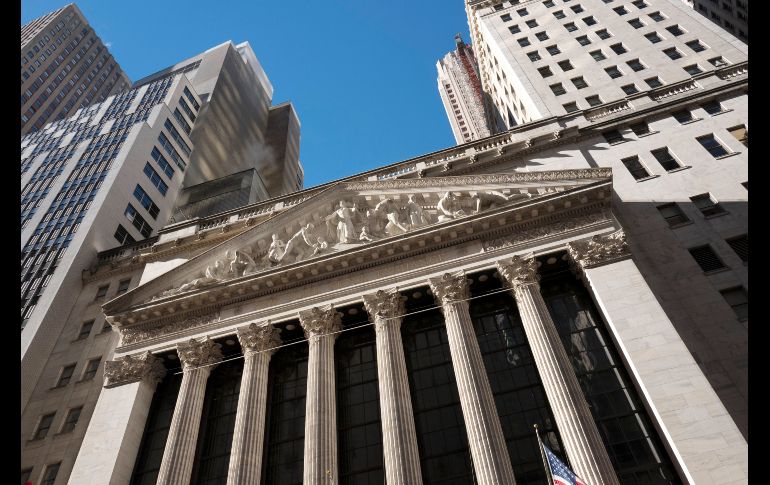 Los corredores de bolsa no fueron capaces de encontrar un rumbo claro durante buena parte de la jornada, aunque esto no afectó a los números positivos obtenidos. AP / ARCHIVO