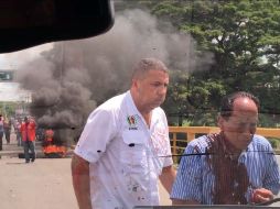 Henry Ramos compartió la imagen donde José Gregorio se ve con la playera manchada de sangre. TWITTER/@hramosallup