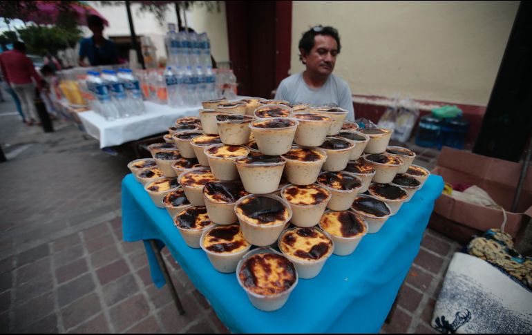 Puesto de jericallas. Este año, 360 comerciantes se instalaron en el centro de Guadalajara. EL INFORMADOR/A. Hernández