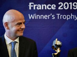 Gianni Infantino, dirigente del máximo organismo del futbol mundial, se dice dispuesto a usar el VAR en Rusia 2018. AFP/J. Pachoud